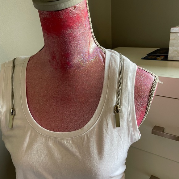 Ruched Tank Top - Picture 2 of 5